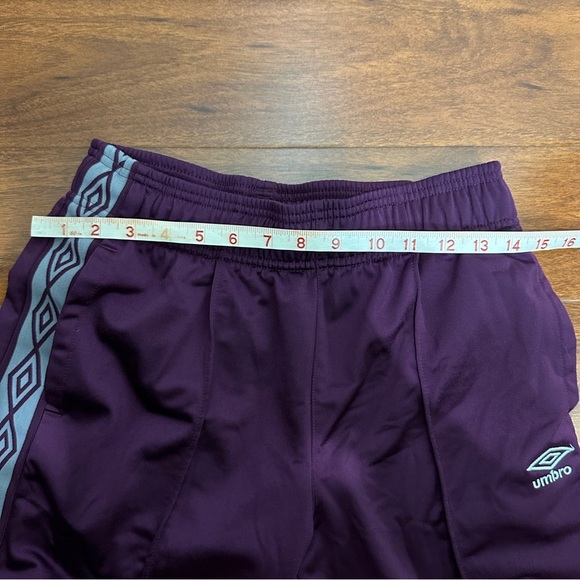 Umbro Vintage Track Pants Size Small - Picture 6 of 8